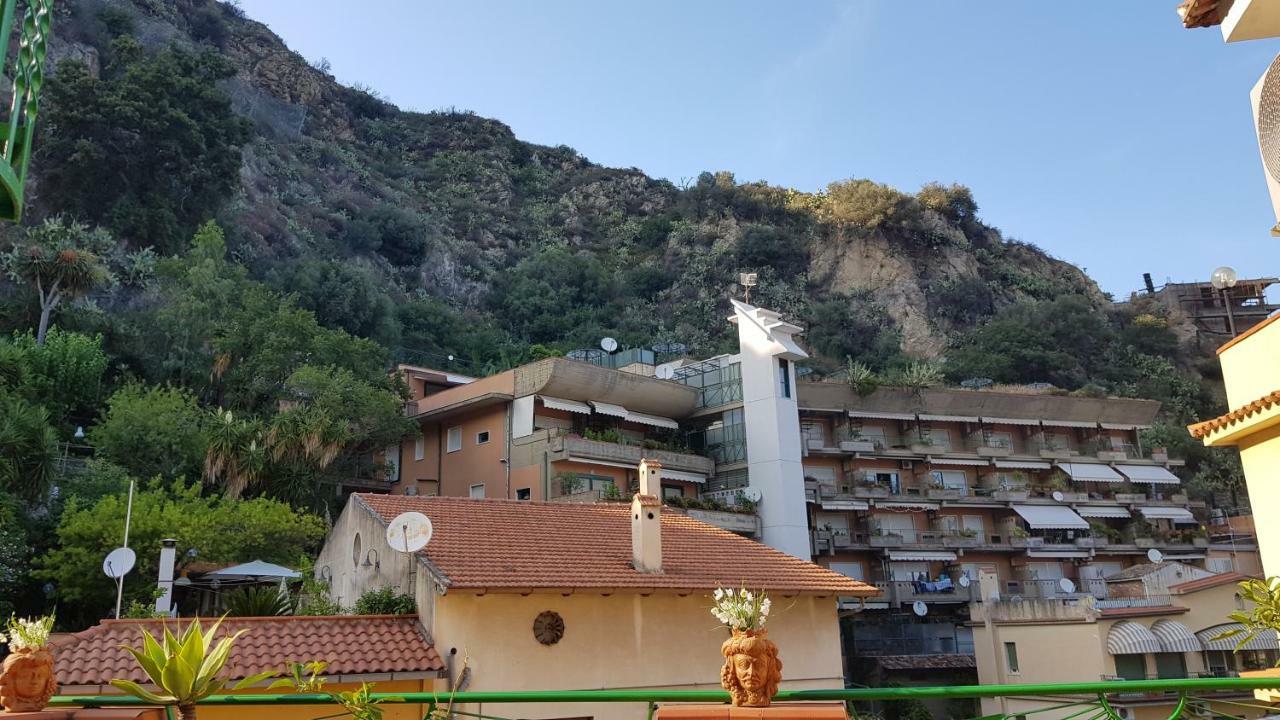 La Fontanella Apartment Taormina Eksteriør bilde